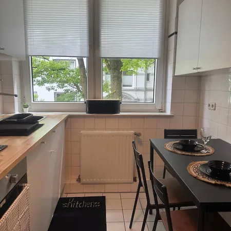 Moderne Vollausgestattete Super Schoene Zentrale Wohnung Mitten In Ruettenscheid Naehe Messe Essen Buitenkant foto