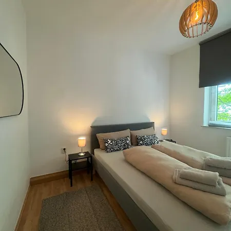 Moderne Vollausgestattete Super Schoene Zentrale Wohnung Mitten In Ruettenscheid Naehe Messe Essen Buitenkant foto